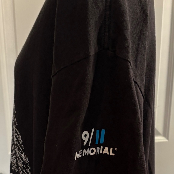 911 Memorial T-shirt, September 11th Black Twin Towers - Unisex - Picture 4 of 11